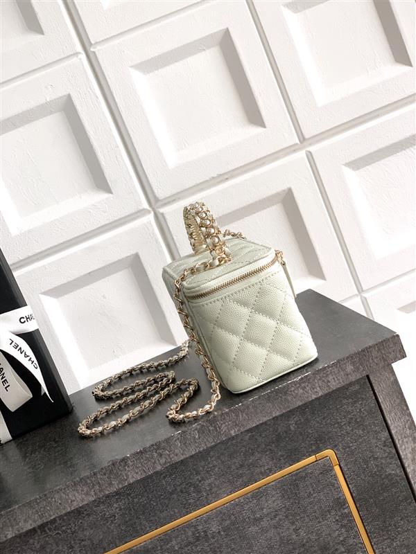 2026127215529913 580